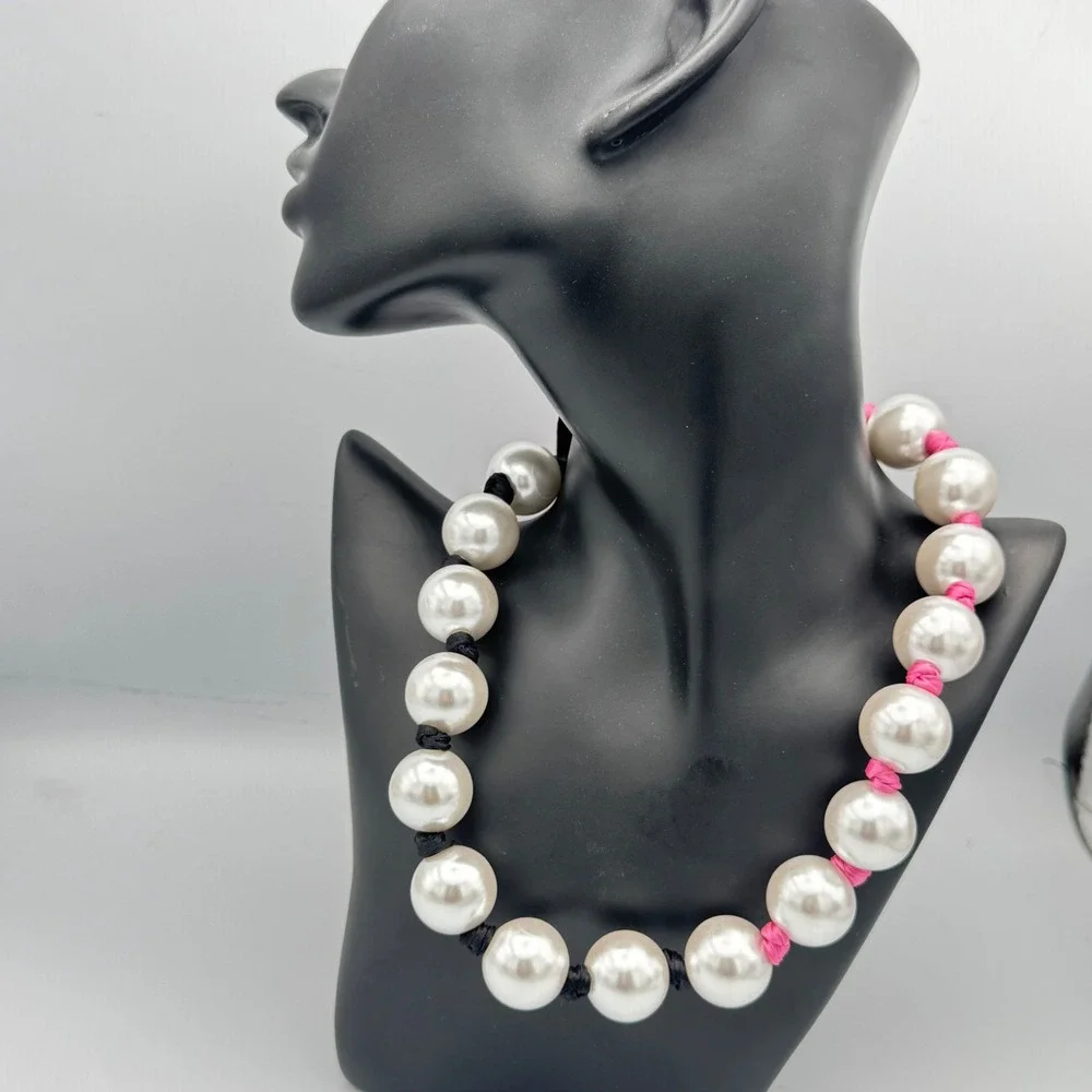 Oversized Faux Pearl Statement Necklace Ribbon Tie ‎ Pink Black Satin 20mm Beads